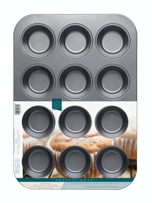 Chicago Metallic 12 cup muffin pan