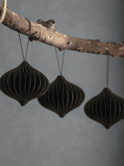 garden trading set of 3 Maddox teardrop paper baubles