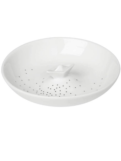 Porcelain mini bowl by Räder Design with small boat detail, perfect for holding jewellery or trinkets.