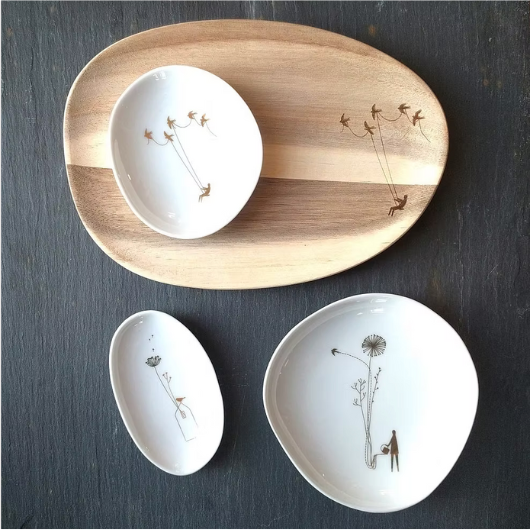 Räder Wonderland Tray – Small, wooden tray with engraved flock of birds carrying a child, 20.5x14.5x1cm, decorative or seasonal use.