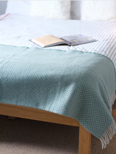 Diamond 100% new wool Blanket throw with twisted tassels.