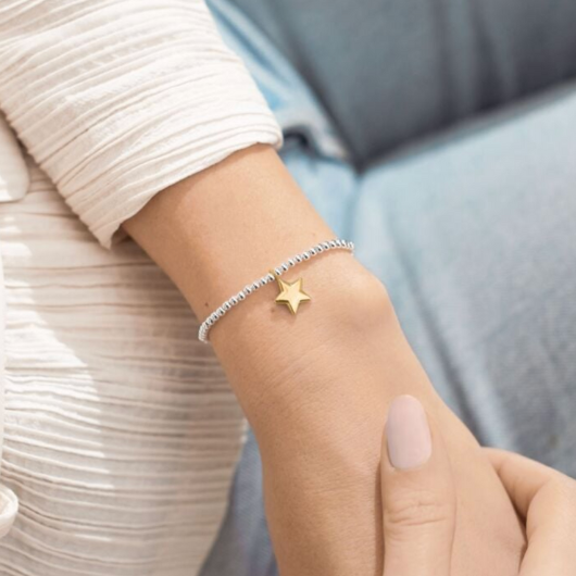 Joma Jewellery A Little You're A Star silver-plated bracelet with star charm on sentiment card.