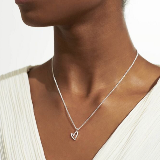 Joma Jewellery A Little Best Friend silver-plated necklace with heart charm on sentiment card.