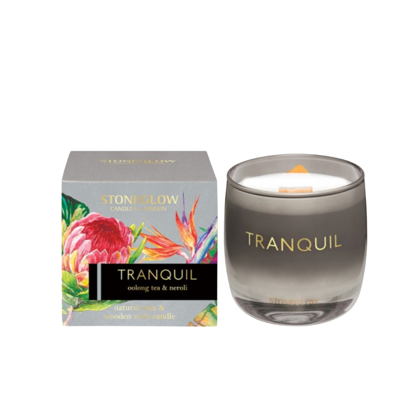 Stoneglow Oolong Tea & Neroli candle with wooden wick and refreshing tea and citrus fragrance.