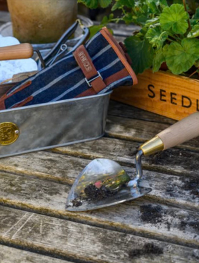 Sophie Conran heart-shaped stainless steel garden trowel with FSC beech wood handle and brass ferrule in presentation gift box.